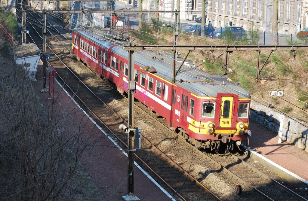 IR-Zug Verviers-Aachen hielt in Verviers-Palais. Am 21. Mrz 2009 fuhr der Zug nur ab / bis Verviers-Central