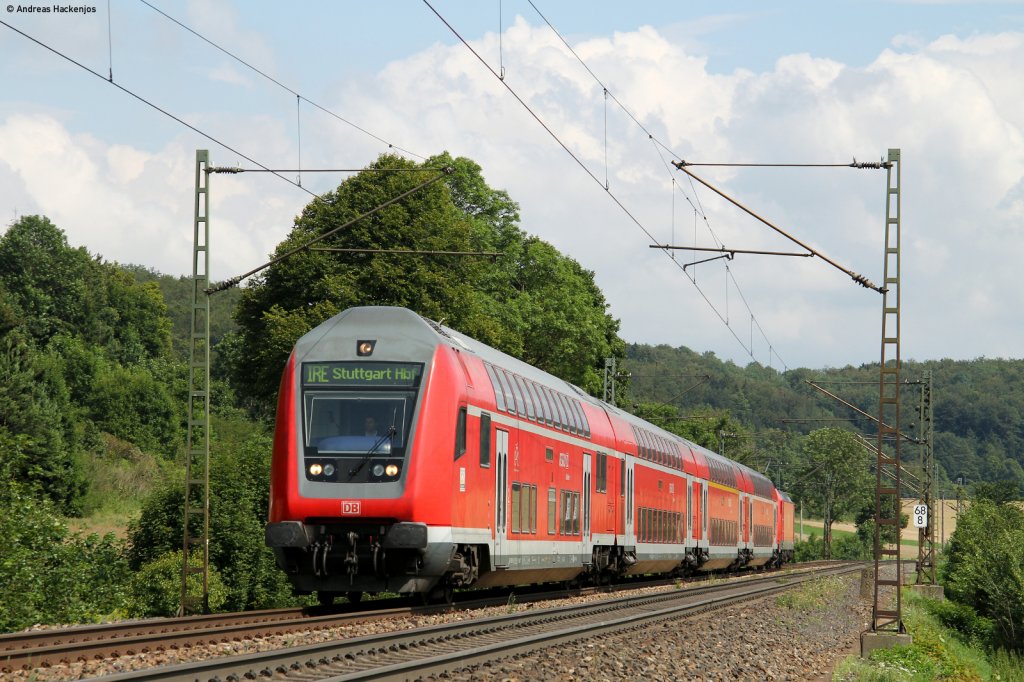 IRE 4230 (Lindau Hbf-Stuttgart Hbf) mit Schublok 146 218-3 bei Amstetten 28.7.11