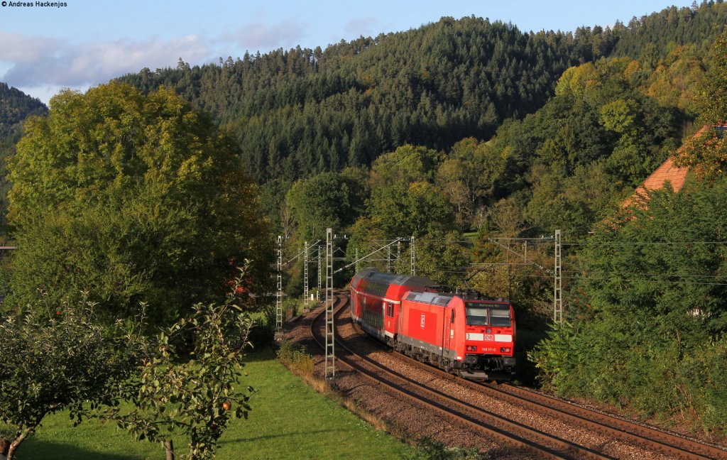 IRE 5318 (Kreuzlingen-Karlsruhe hbf) mit Schublok 146 111-0 bei Gutach 3.10.12