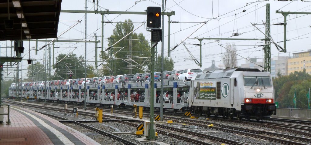 ITL 285 104 bei der Einfahrt in den Dresdner Hbf.
18.09.11