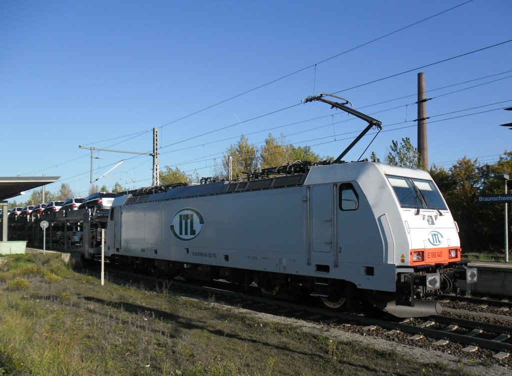 ITL E-186 140 beim verlassen des Braunschweiger HBF am 23.10.2011.