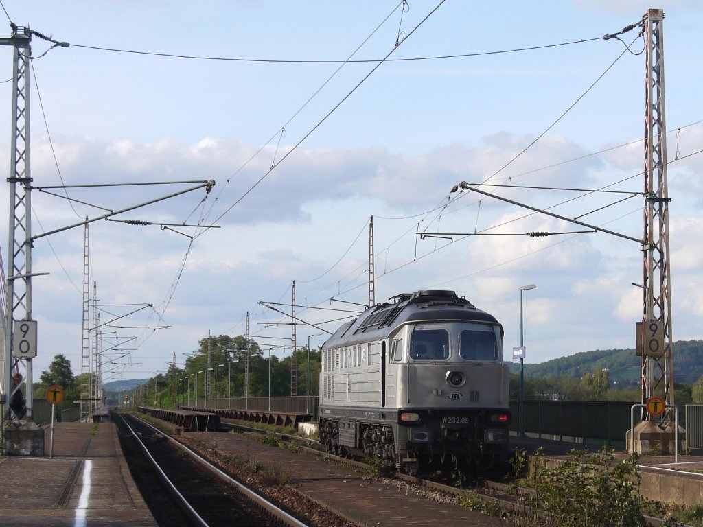 ITL-Ludmilla W232 09 bei Durchfahrt durch Dresden-Niederwartha landwrts (mit zustzlicher Lftung !); 20.09.2012
