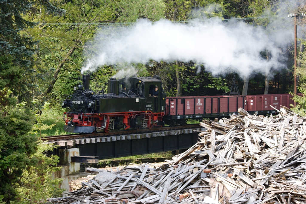 IV K 99 1568-7 mit Dstg 54241 bei der Einfahrt in den Bf Schlssel. Aufgenommen am 21. Mai 2011, bei der Sonderveranstaltung  Gterverkehr auf der Prenitztalbahn .
