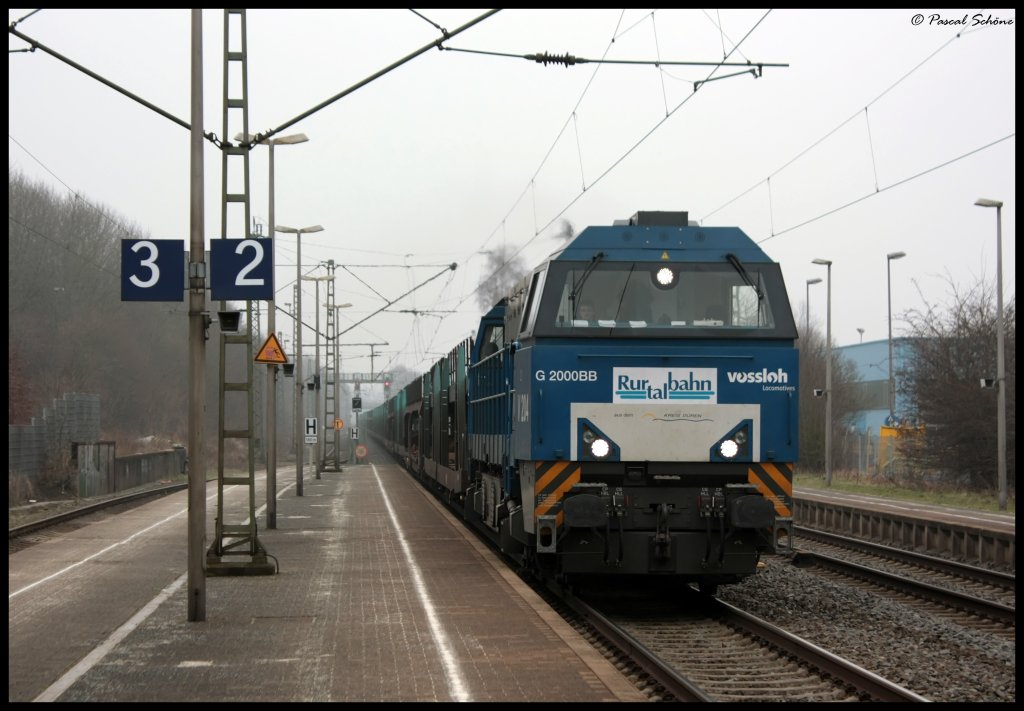 Kaum in Geilenkirchen angekommen, bekahm ich direkt sowas nettes vor die Linse. Die V204 vom Typ G 2000BB von der Rurtalbahn GmbH. Diese kahm warscheinlich von Aachen West.
07.02.10 13:42