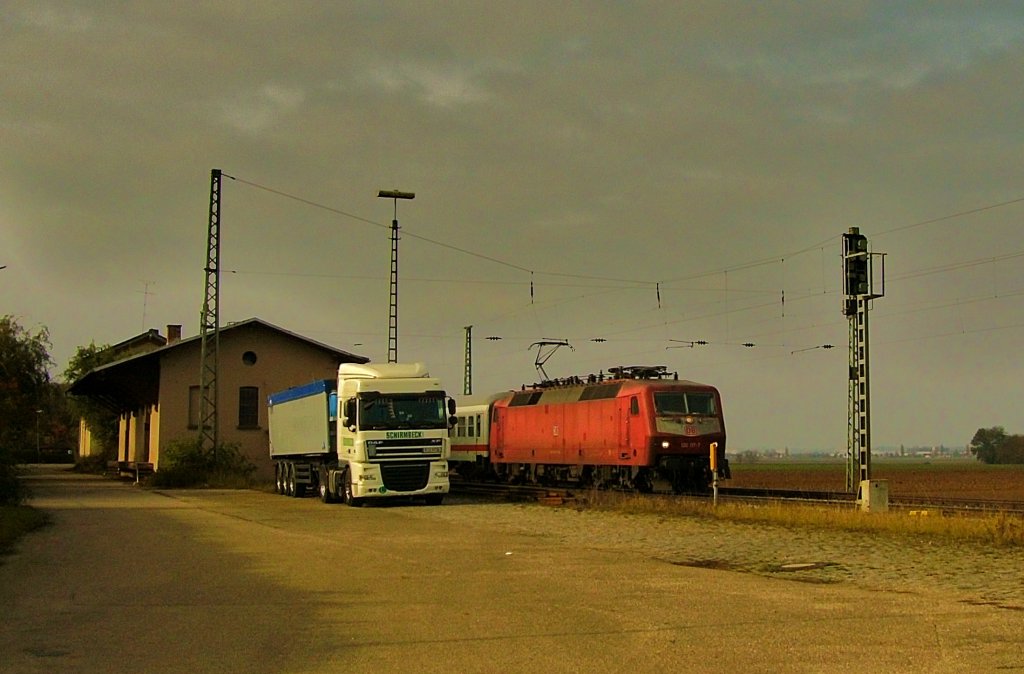 Kaum ist man mal Weg, Kommmt wieder und man sieht die Schranken ROT. Ja man rechnet mit vielen aber nicht mit seiner ersten 120 Mit  Sabberlatz . Hier zu sehen 120 117 -7 an Halloween 2009. Mangolding
