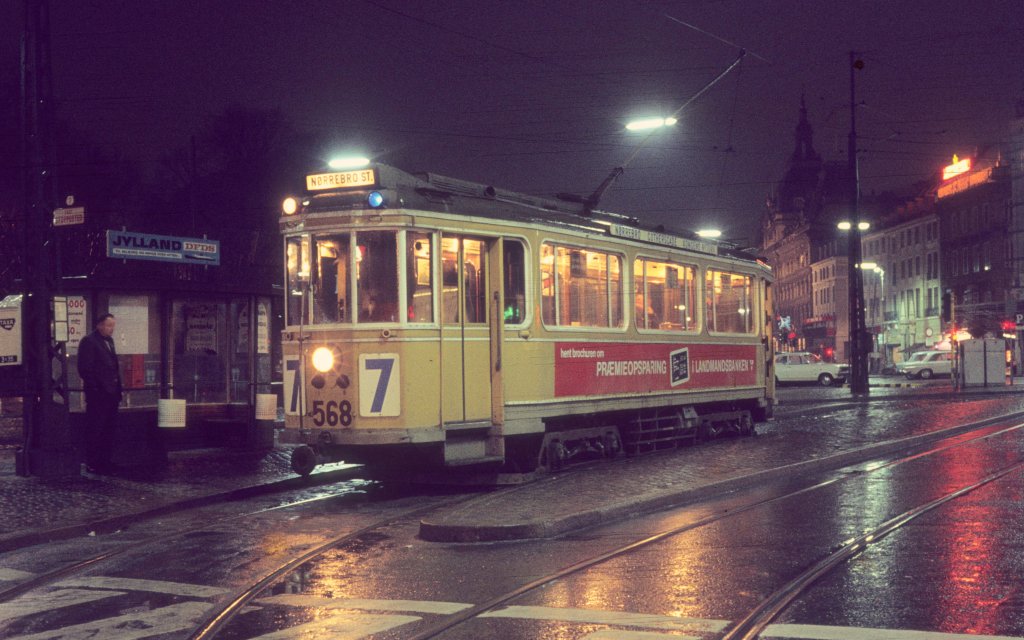 K�benhavn / Kopenhagen KS SL 7 (Tw 568) Kongens Nytorv (Endstelle) am 20. April 1969.