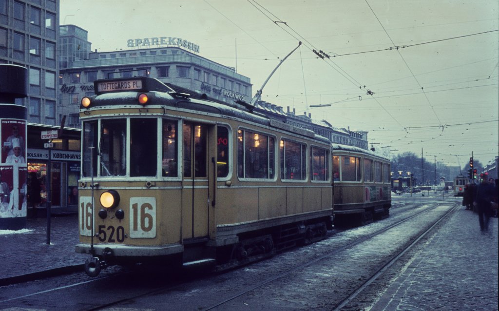 Kbenhavn / Kopenhagen KS SL 16 (Tw 520) Nrre Voldgade / Frederiksborggade / Nrreport station im Februar 1970.