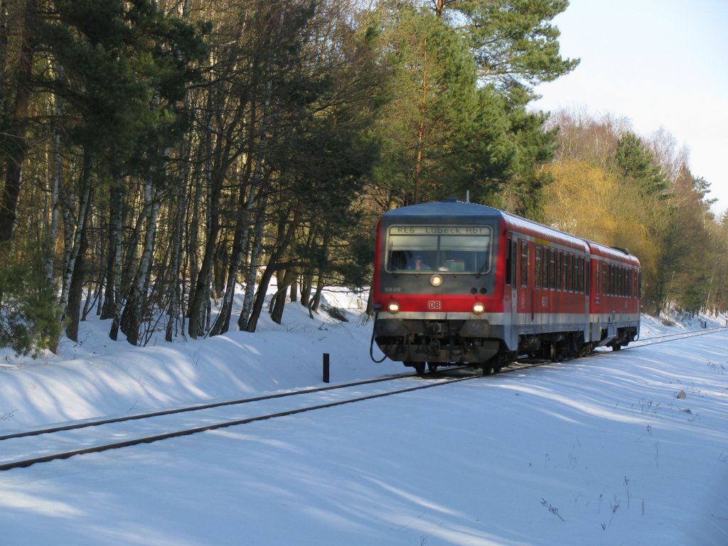 KBS 175; Triebwagen BR 928-628 656 der  DB AG  als RE 33340 nach Schnberg und Lbeck, 21.02.2010