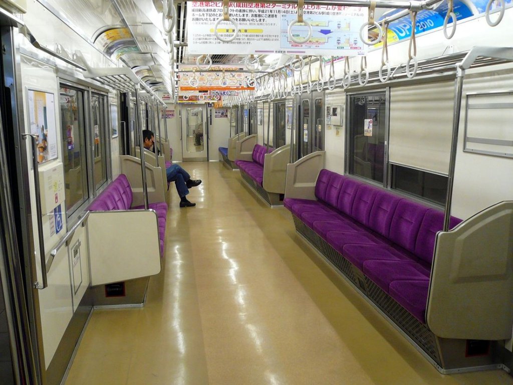 Keisei-Konzern, Serie 3700: Im Wagen 3848 (des Zugs 3841), 29.November 2009. 