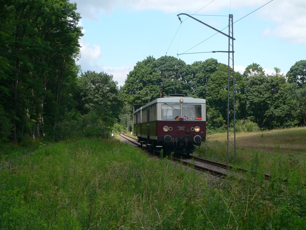 Kinder knnen mit etwas Glck im Fhrerstand mitfahren - bei der Buckower Kleinbahn, stlich von Berlin. 25.6.2011