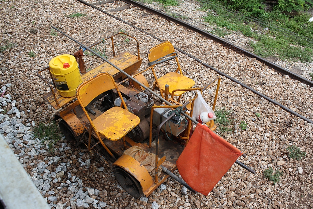 Kleinwagen der Type รบ.5 (RB.5) am 27.Oktober 2010 in der Laem Tanot Station.