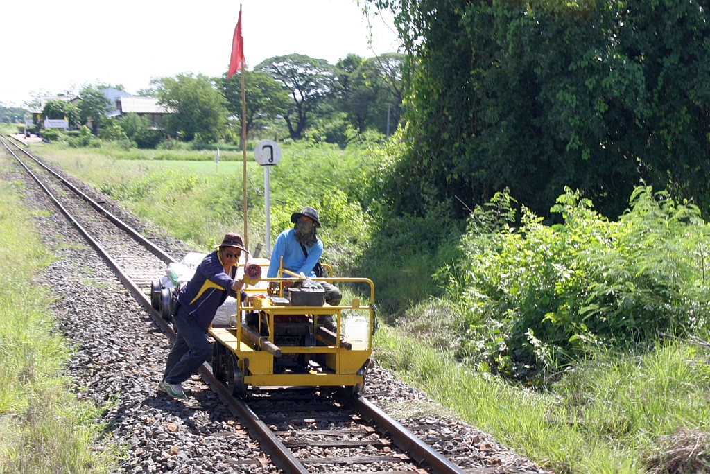 Kleinwagen der Type รบ.6 (RB.6). am 16.Juni 2011 in der Non Thong Lang Station.