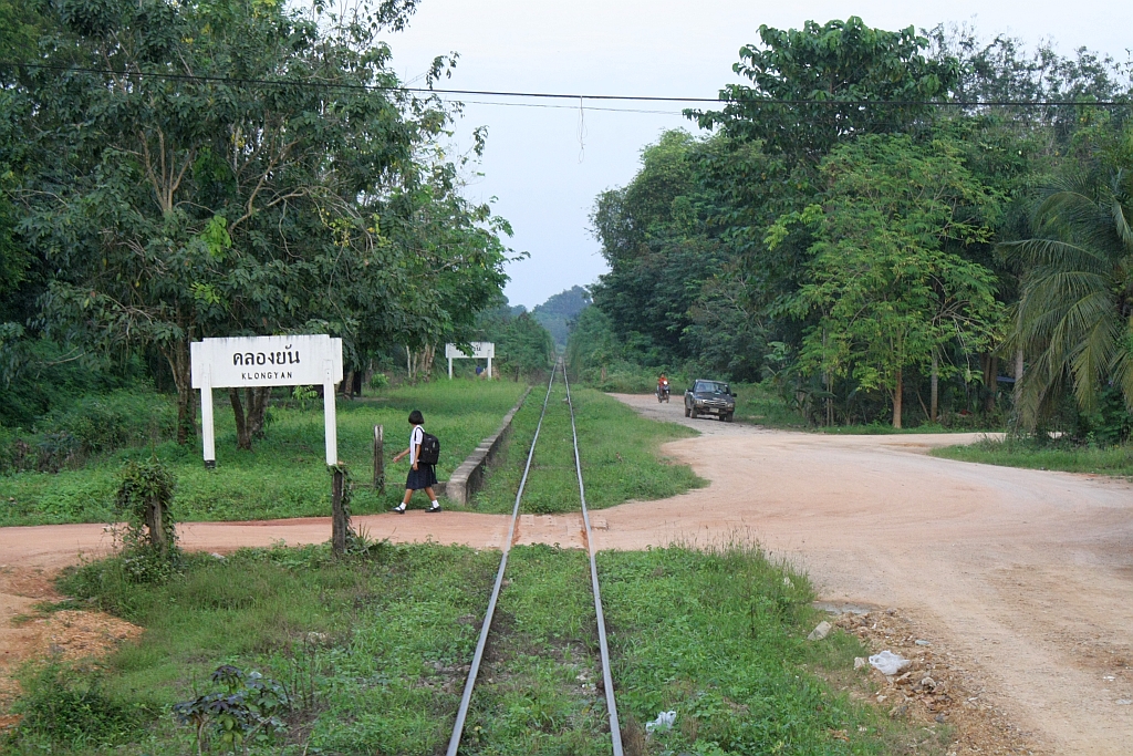Klong Yan Station, Blickrichtung Ban Thung Pho Jn., am 07.J�nner 2013.


