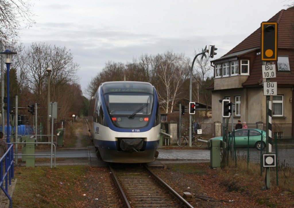 Klosterfelde, 31.12.12 VT 735 verlsst den Bahnhof Richtung Gro Schnebeck.