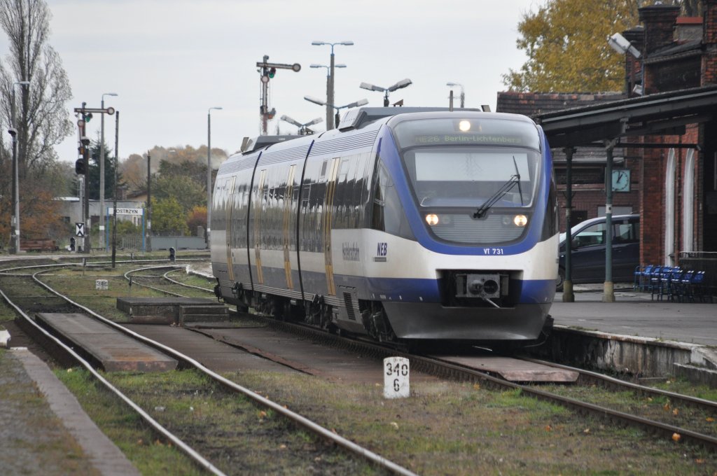 KOSTRZYN nad Odrą (Woiwodschaft Lebus/Kreis Gorzów), 28.10.2010, VT 731 als NE26 nach Berlin-Lichtenberg im Bahnhof Kostrzyn