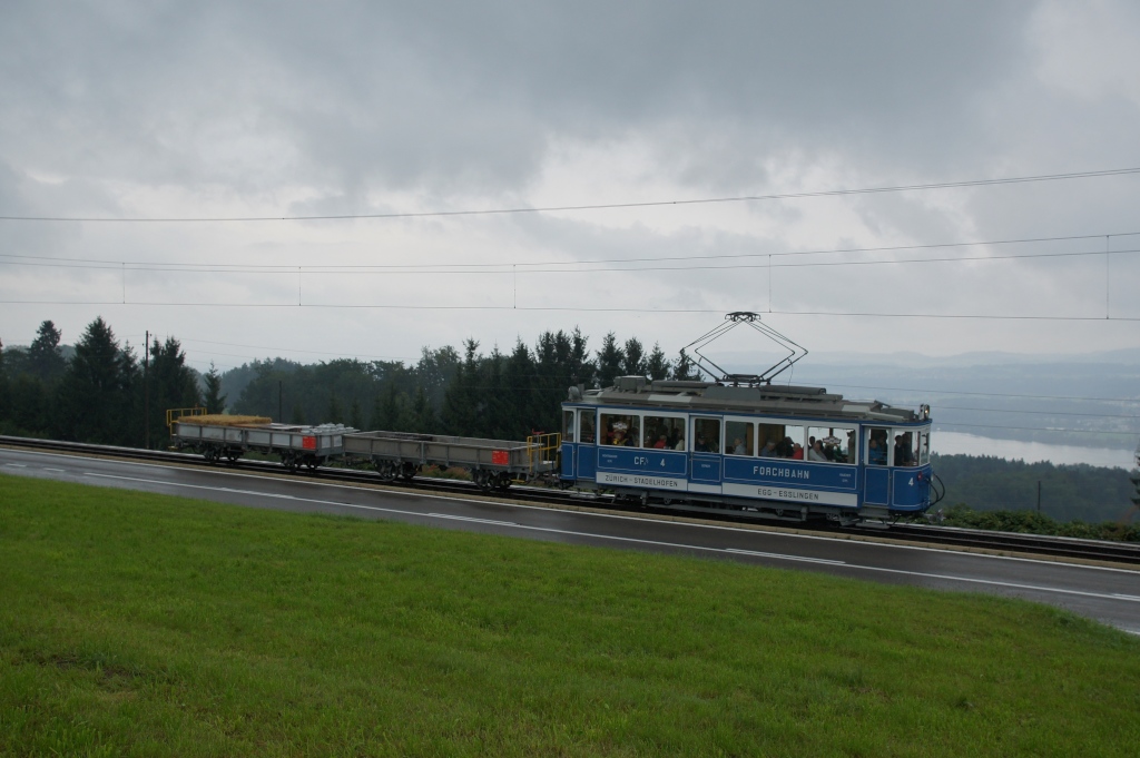 Kurz darauf folgte ein GmP mit dem CFe 2/2 4 als Zugfahrzeug (Scheuren, 2.9.12)