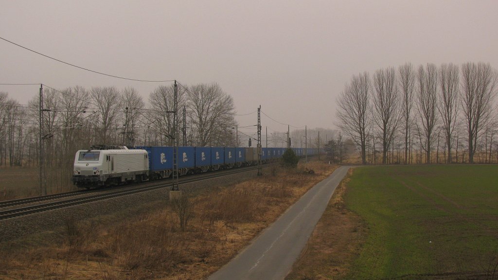 Kurz vor dem Dampfsonderzug kam noch am 05.03.2011 ein ITL - Fretchen mit dem 40424 (Blaue Wand) von XPM nach Forbach durch Trebbin. 