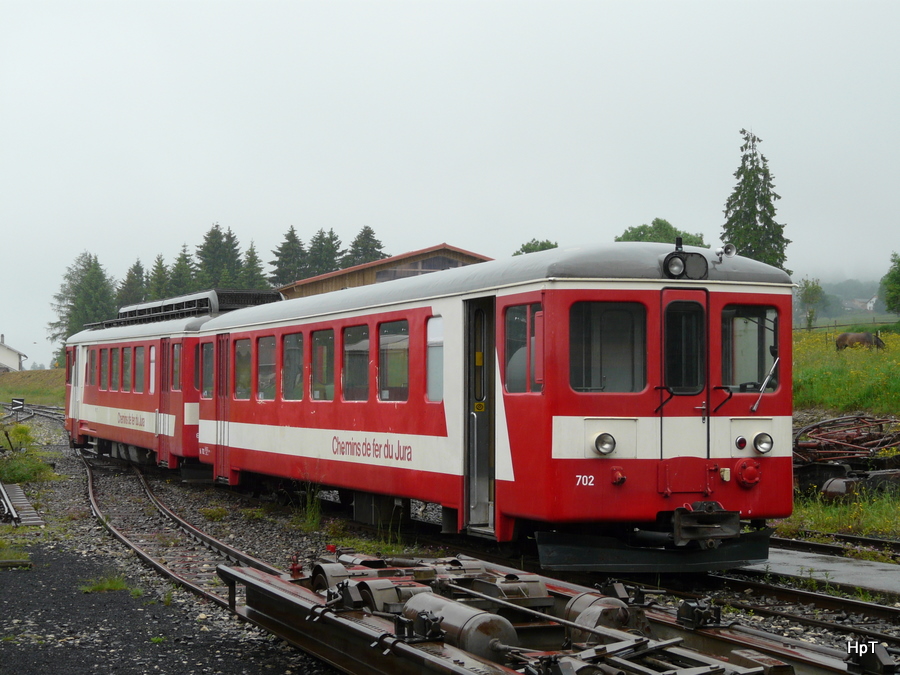 La Traction - Steuerwagen Bt 702 und Triebwagen BDe 601 ex CJ / LEB im Betriebsareal am Tag der offen Tr in Pr Petitjean am 19.06.2010