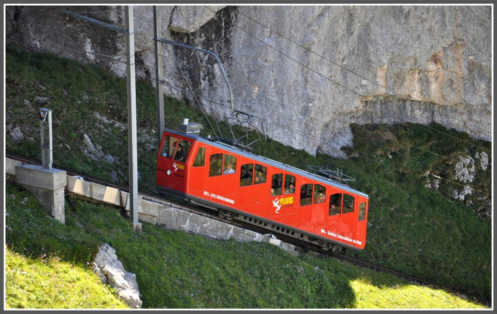 Langsam kommt die Sonne ber die Eselwand kurz vor dem Pilatus Kulm. (27.08.2012)