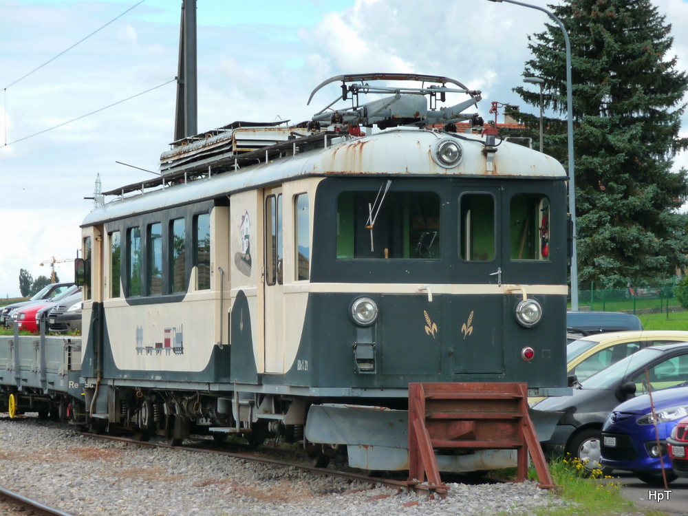 LEB - Triebwagen BDe 4/4 21 abgestellt in Assens am 09.09.2010