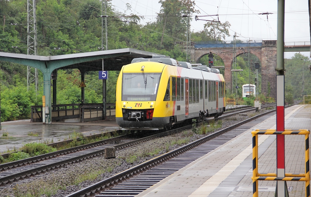  Leerfahrt  des VT 202.2 der HLB/TSB in Richtung Norden. Aufgenommen am 27.08.2011 in Eichenberg.