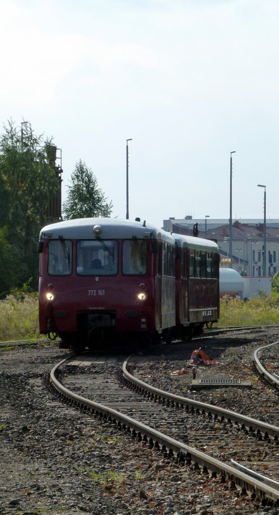 Leichtverbrennungstriebwagen LVT 772 141 der Oberweissbacher Berg und Schwarzatalbahn in Gera. 29.09.12
