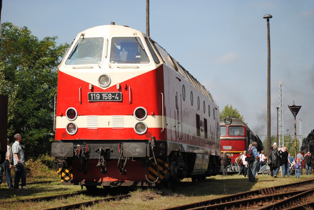 leistet immer noch ihren Dienst bei den Berliner Dampflokfreunden ,hier abgestellt am 11.09.2010 zum Bw Fest.Dank auch mal an den Verein.