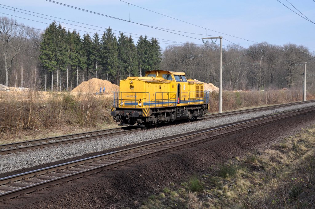 Leonard Weiss 2003 001 bei Kerpen/Buir in Richtung Tagebaugebiet Hambach (24.03.2012)
