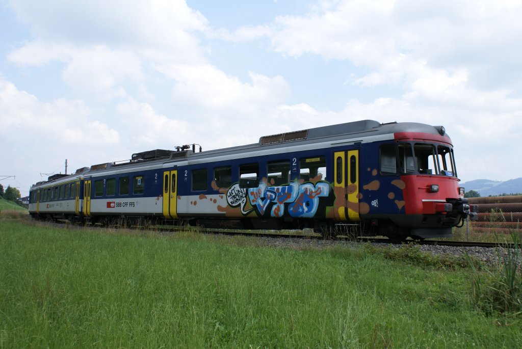 Letze Mirage im Anschlussgleis in Waldibrcke, wo er der Verschrottungsfirma bergeben wird.