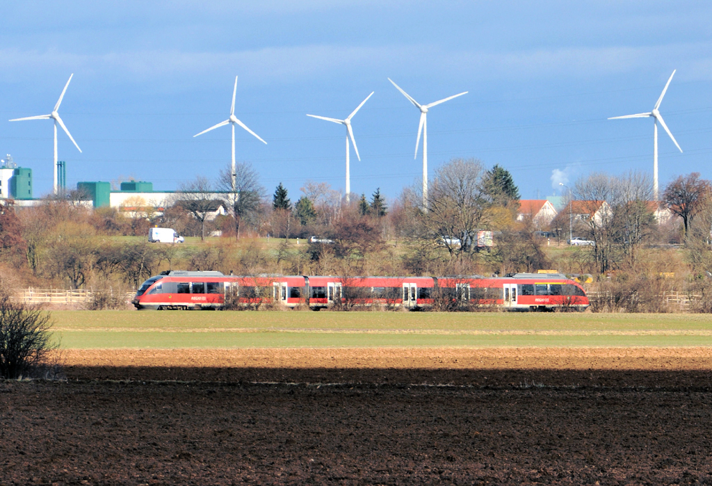 Licht und Schatten - Talent vor Windrad-Kulisse bei Euskirchen - 26.02.2010
