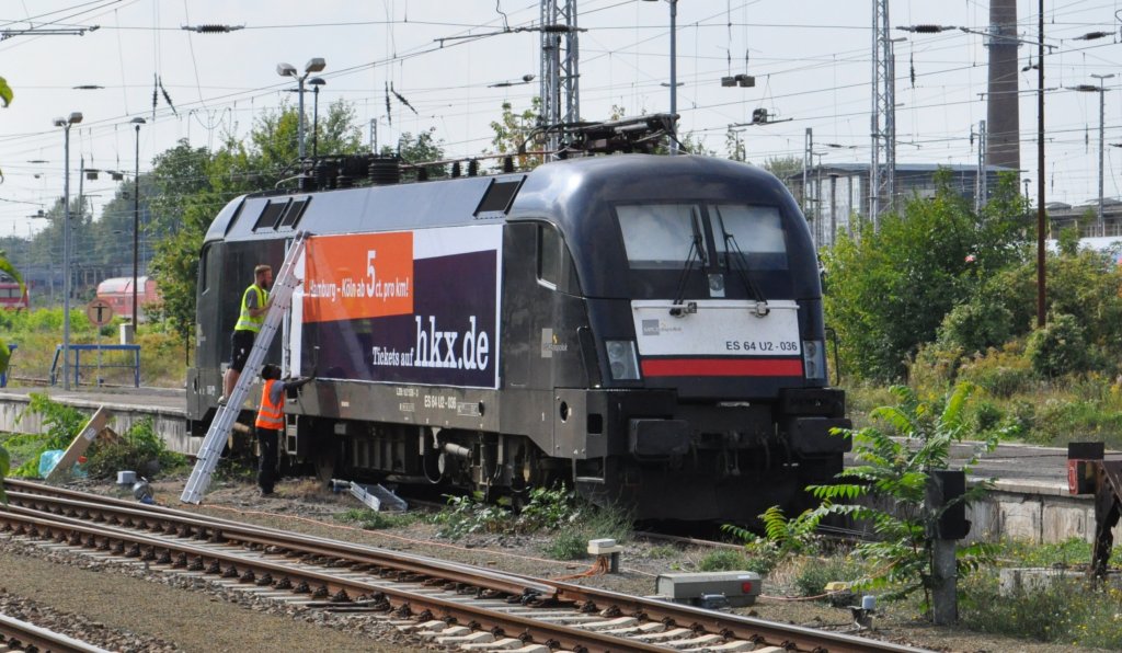 Lichtenberg am 18.09.2012 ,die im Dienst der Firma Georg befindliche Lok, bekommt Reklame fr den Hamburg -Kln Express.