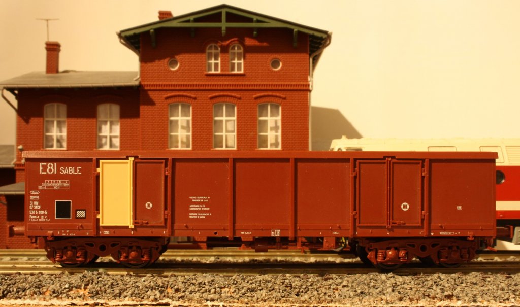 LILIPUT Offner Gterwagen der SNCF