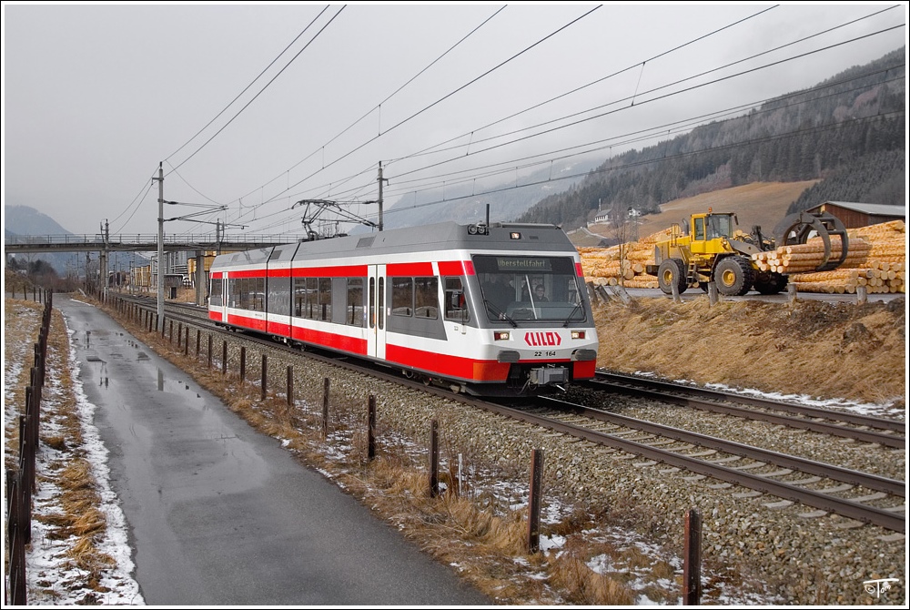 LILO (Linzer Lokalbahn) ET 22 164 bei der berstellfahrt als SLp 95592 von Linz nach Peggau.Vermutlich wird dieser Triebwagen auf der Strecke Peggau-belbach eingesetzt, bis die neuen STLB GTW einsatzbereit sind. Sgewerk Brndorf bei Trieben 21.2.2011