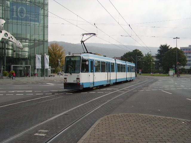 Linie 21 des RNV am Heidelberger Hbf am 15.10.10
