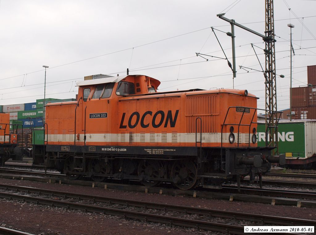 Locon 103 bei ihrer Sonntagsruhe im Stuttgarter Hafen-Umschlagbahnhof. (01.05.2010)