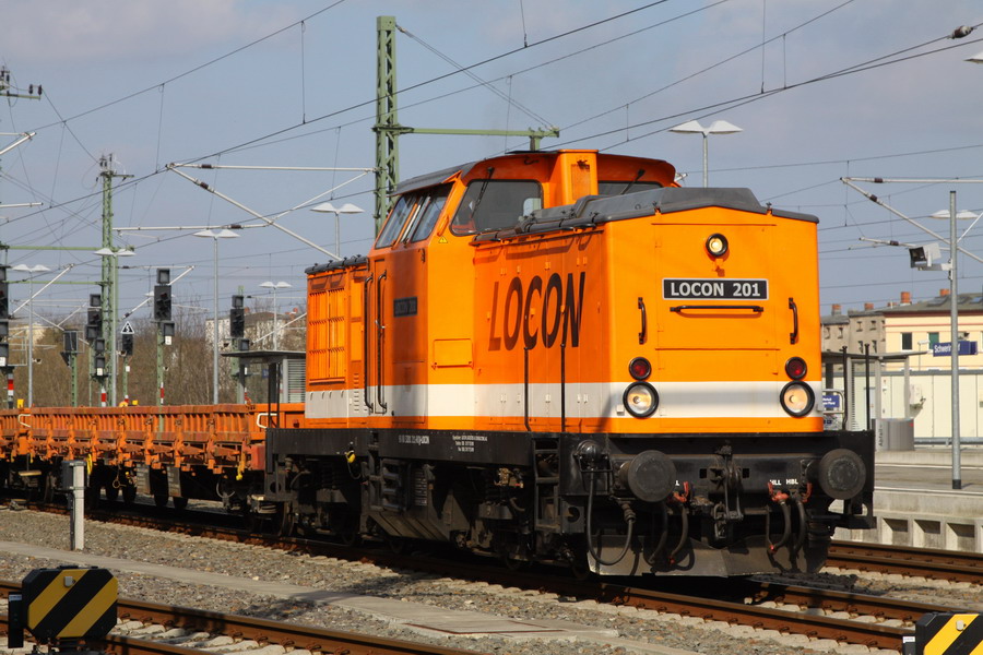 Locon 201 rangiert in Schwerin. 22.03.2011