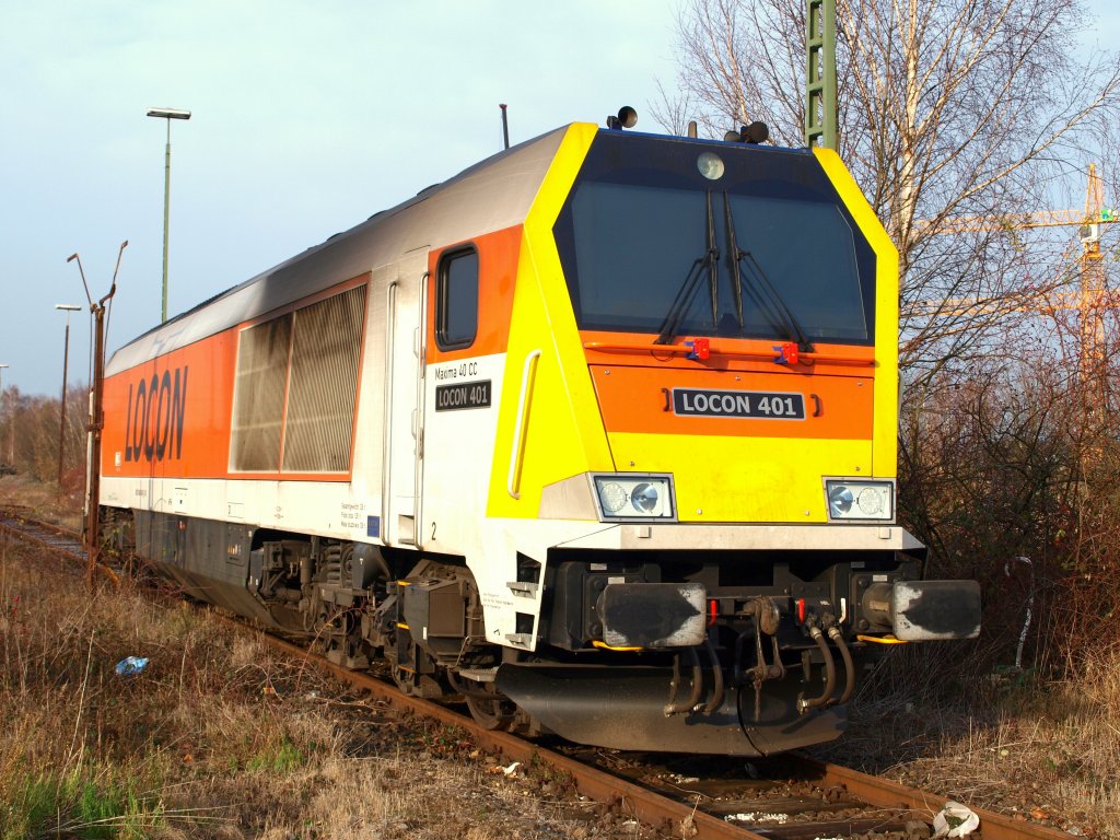 Locon 401 (Voith Maxima 40CC) stand heute am 16.12.2009 in Aachen West. Eine imposante Erscheinung der man die Kraft ansieht die in ihr steckt. Die Lok hat eine Leistung von 3600 kw/4896 PS.