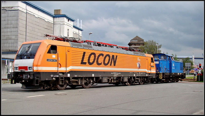 Locon 502 auf den Gleisen der Stralsunder Hafenbahn. am 11.05.12 