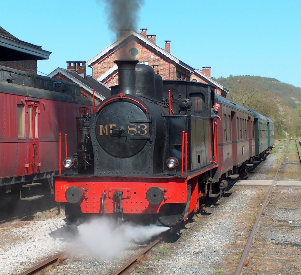 Lok 030T  Monceau Fontaine 83  - Bf. Treignes