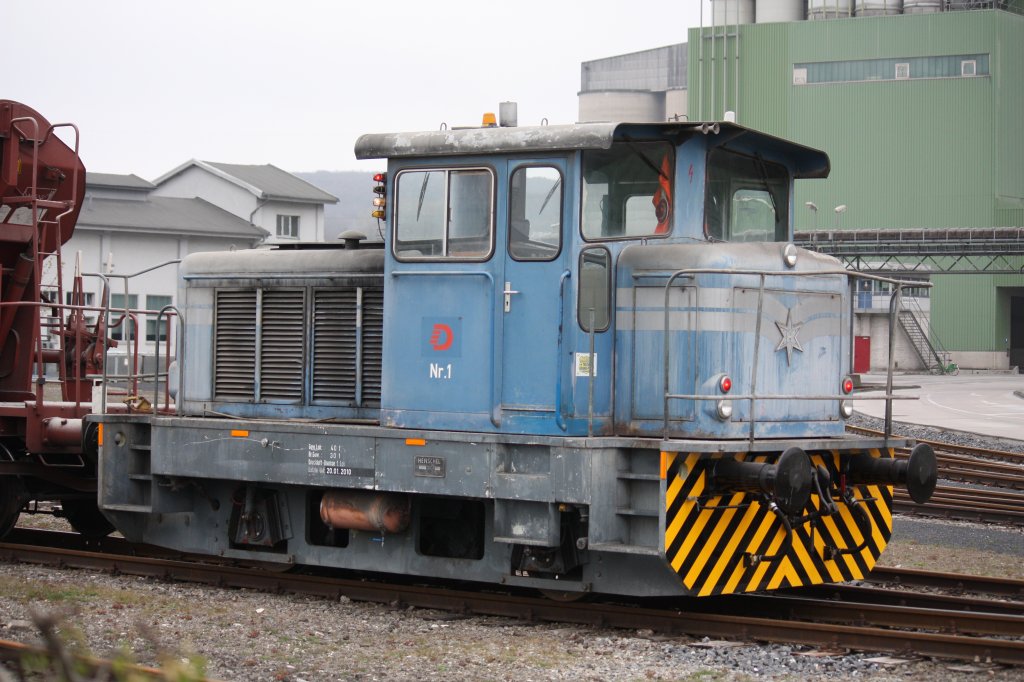 Lok 1 (Henschel 30626)  der Dyckerhoff Zementwerke Lengerich am 4.4.12 bei Rangierarbeiten.