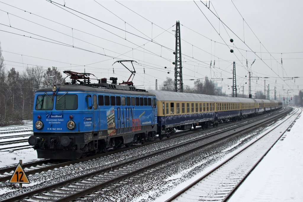 Lok 1042 520-8 durchfhrt am 18.01.2013 Bochum-Ehrenfeld.