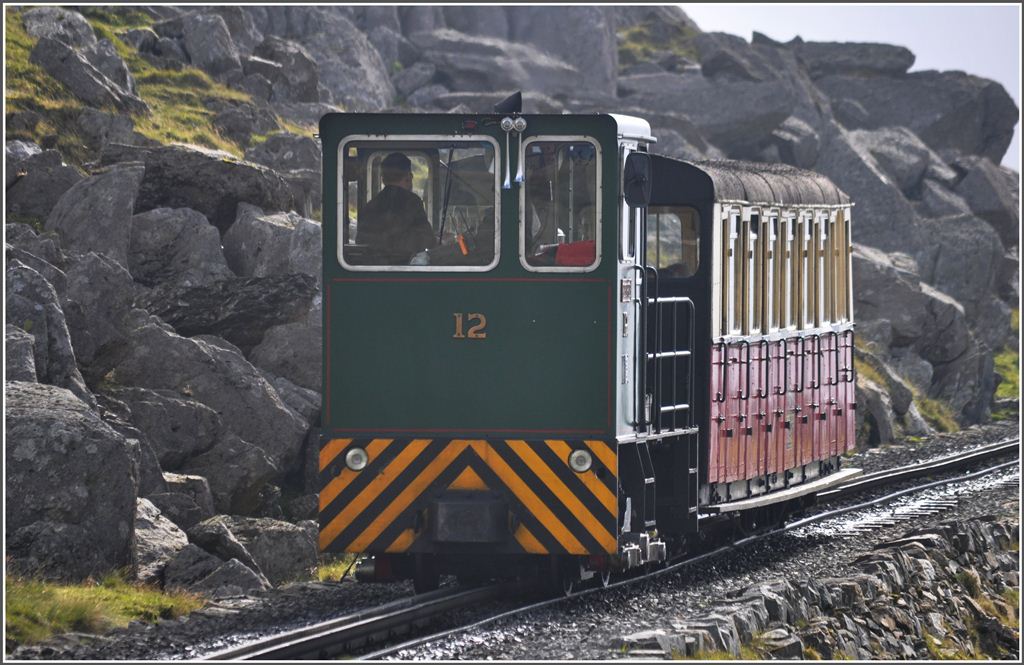 Lok 12  George  in felsigem Gelnde zwischen Halfway und Clogwyn. (06.09.2012)