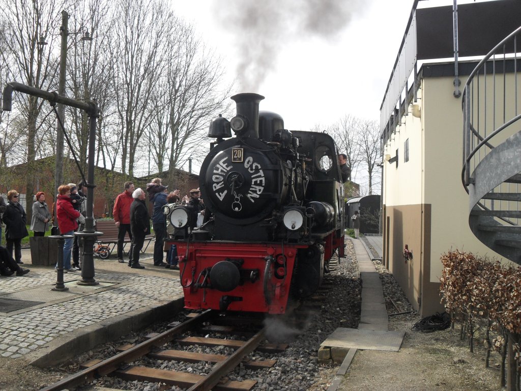 Lok 20 der Selfkantbahn steht im Bahnhof Schierwaldenrath.5.4.10.