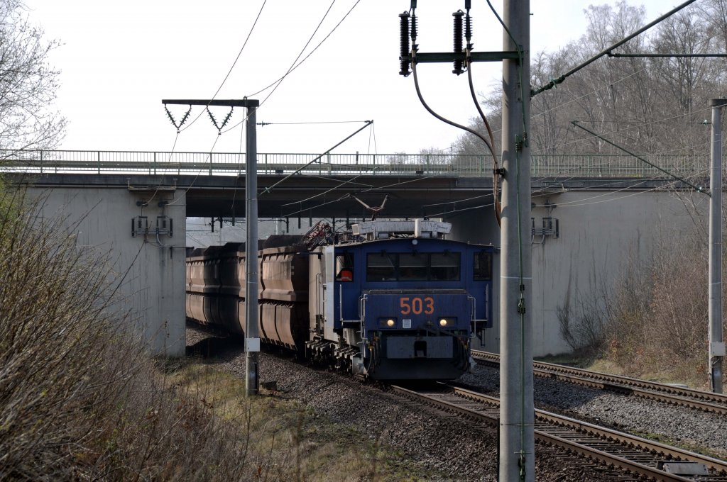 Lok 503 bei Kerpen/Buir aus Richtung Tagebaugebiet Hambach (24.03.2012)