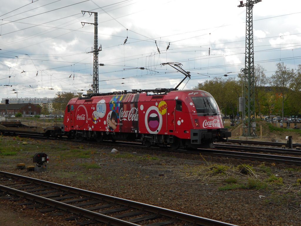 Lok 541 101-6 bei der Durchfahrt in Mannheim Hbf. am 20.04.2012.