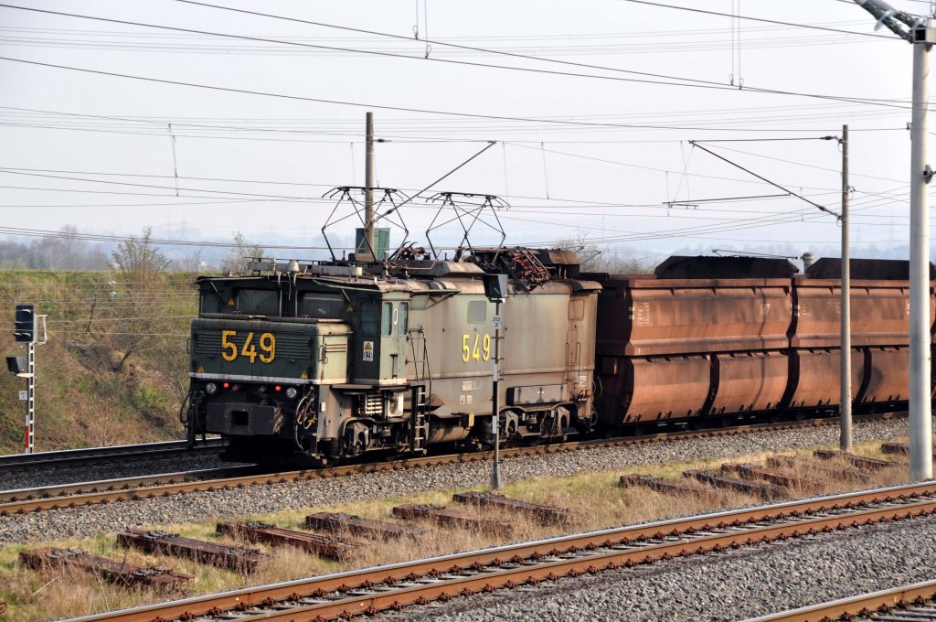 Lok 549 am Kohlekraftwerk Neurath (24.03.2012).