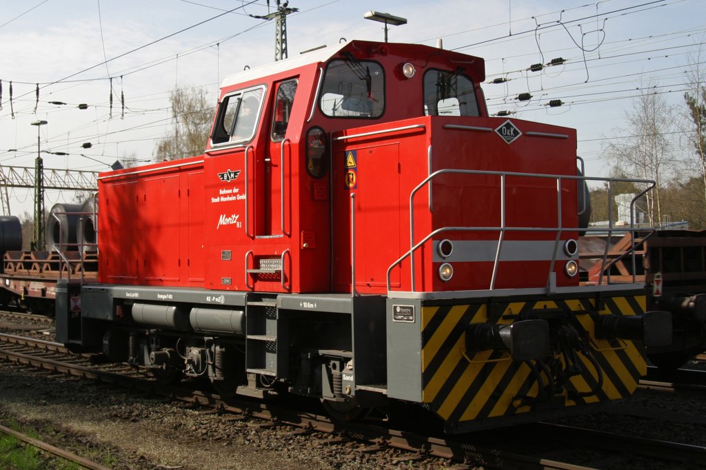 Lok 81  Moritz  der Bahnen der Stadt Monheim am 7.4.10 Lz in Duisburg-Entenfang