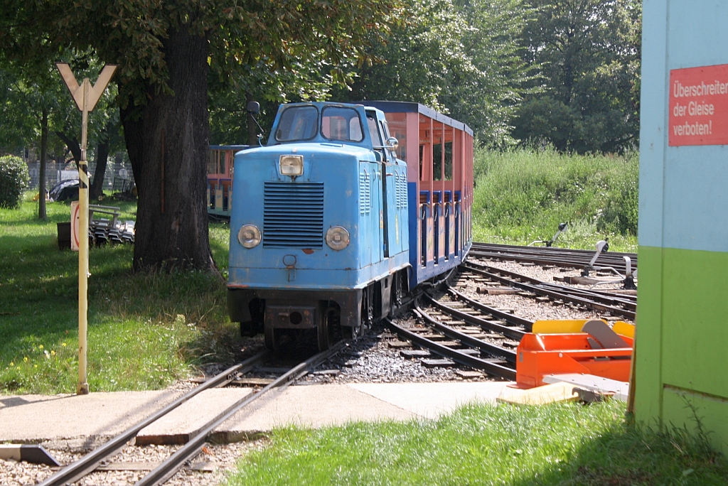 Lok D1 am 07.August 2011 im Betriebsgelnde der wiener Liliputbahn bei der Hst. Prater.