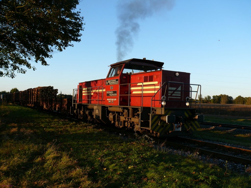 Lok D24 'Neuenhaus-Veldhausen' (MaK1983 FNr1000795 Typ-DE1002) der Bentheimer-Eisenbahn (BE) mit Gterzug 225 von Coevorden-Heege nach Bad Bentheim (und weiter nach Rheine).

Esche
15.10.09 