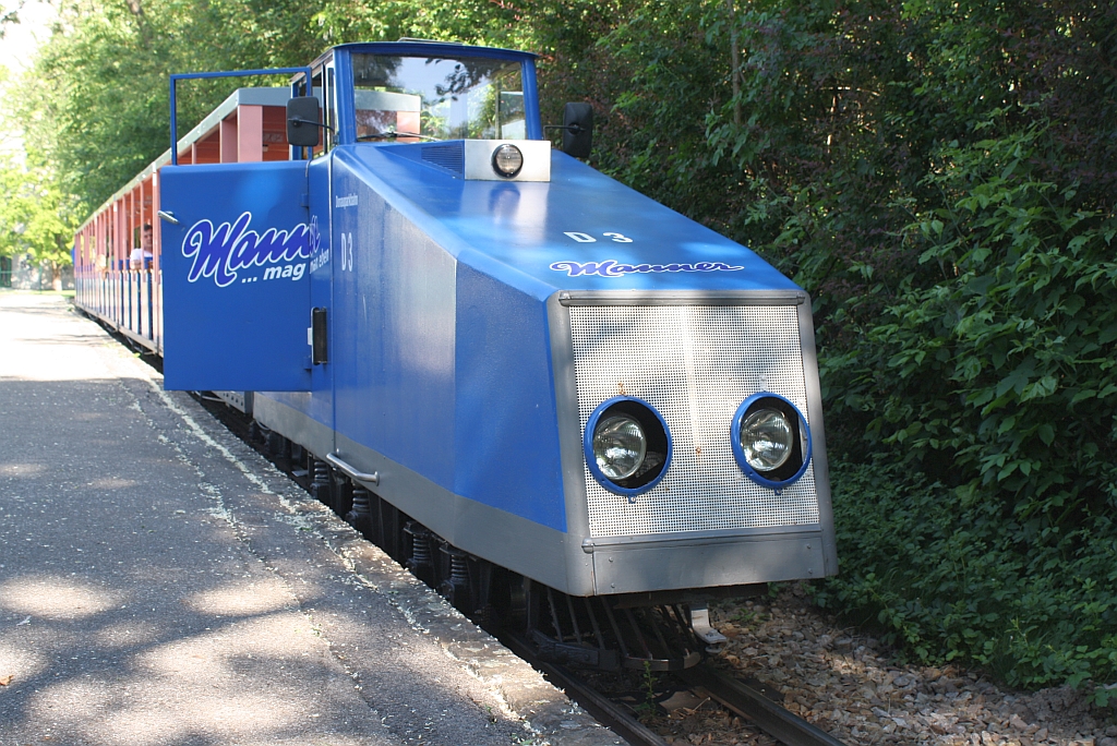 Lok D3 der wiener Donauparkbahn in der Hst. Donauturm am 19.Mai 2011.